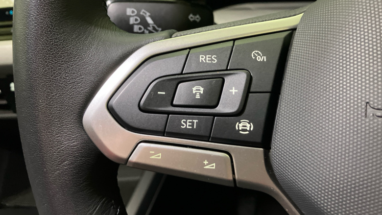 Volkswagen Golf 1.5 TSI Life 5dr Petrol Hatchback